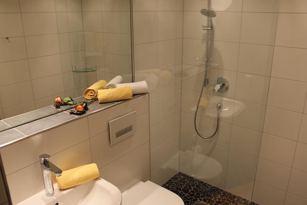 Appartements Zerzer Ried im Oberinntal Ruang foto