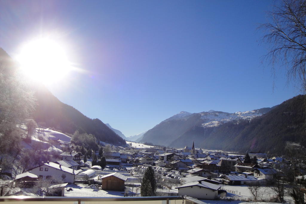 Appartements Zerzer Ried im Oberinntal Bagian luar foto