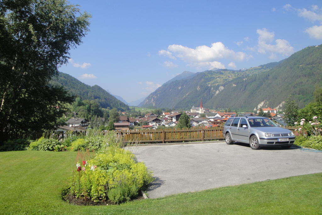 Appartements Zerzer Ried im Oberinntal Bagian luar foto